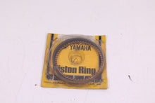 Load image into Gallery viewer, 1978-1979 YAMAHA XS750 NOS OEM STD PISTON RINGS 2F3-11610-03