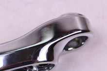 Load image into Gallery viewer, 2012 HARLEY DAVIDSON FLHX RIGHT AUXILIARY LIGHTING BRACKET
