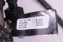 Load image into Gallery viewer, 2018 ARCTIC CAT M8000 M8 MOUNTAIN CAT FUEL INJECTORS WITH HARNESS AND RAIL