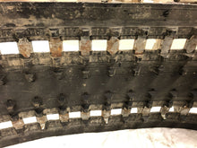 Load image into Gallery viewer, CAMOPLAST CHALLENGER MOUNTAIN SNOWMOBILE TRACK 151" LONG 16" WIDE 2" PADDLES