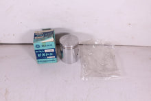 Load image into Gallery viewer, YAMAHA YD3 250 NOS OEM STD PISTON 148-11631-00-96   53.96mm