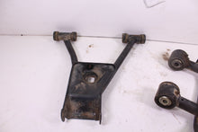 Load image into Gallery viewer, 2002 POLARIS SPORTSMAN 700 REAR RIGHT UPPER AND LOWER A ARMS