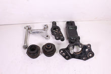 Load image into Gallery viewer, 2012 HARLEY DAVIDSON FLHTCU ULTRA CLASSIC 103 MOTOR MOUNTS