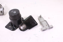 Load image into Gallery viewer, 2001 SEA DOO RX DIRECT INJECTION 951 RUBBER MOTOR MOUNTS