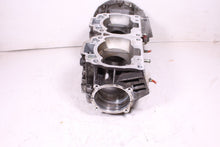 Load image into Gallery viewer, 2009 SKI-DOO SUMMIT 600 E-TEC CRANKCASE / MAIN ENGINE CASES