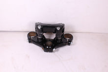 Load image into Gallery viewer, HARLEY DAVIDSON STREET 750 UPPER TRIPLE CLAMP / TREE