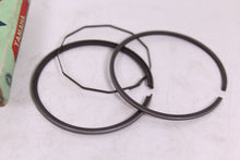 Load image into Gallery viewer, 1974-1976 YAMAHA RD200 NOS OEM STD PISTON RINGS 397-11610-02