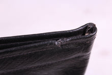 Load image into Gallery viewer, 2006 HARLEY DAVIDSON FLHTCUI ULTRA CLASSIC ELECTRA GLIDE MISC PADS BAGS STRAPS