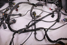 Load image into Gallery viewer, 2012 HARLEY DAVIDSON FLHTCU ULTRA CLASSIC ELECTRA GLIDE WIRE HARNESS / WIRING
