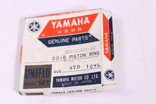 Load image into Gallery viewer, 1969-1973 Yamaha SL338 NOS OEM STD Piston Rings 806-11601-00