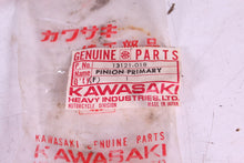 Load image into Gallery viewer, KAWASASKI F6 F7 KD175 KE175 NOS OEM PRIMARY PINION GEAR - TRANSMISSION