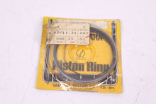 Load image into Gallery viewer, 1974-1976 YAMAHA RD200 NOS OEM STD PISTON RINGS 397-11610-02