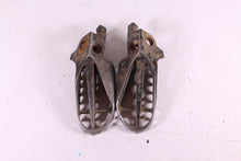 Load image into Gallery viewer, 2005-2008 KAWASAKI KX250F FOOT PEGS - KX250 KX450F KLX450