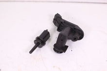 Load image into Gallery viewer, 2003 SEA DOO RX DIRECT INJECTION DI 951 PRESSURE AND AIR TEMP SENSORS