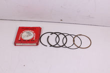 Load image into Gallery viewer, 1977-1978 HONDA CB550 NOS OEM STD PISTON RINGS 13011-374-000