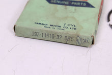 Load image into Gallery viewer, 1974-1976 YAMAHA RD200 NOS OEM 3RD OVER PISTON RINGS 397-11610-32