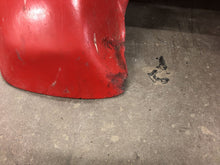 Load image into Gallery viewer, 1988 HONDA TRX250R MAIER REAR FENDER