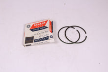 Load image into Gallery viewer, 1969-1973 Yamaha SL338 NOS OEM STD Piston Rings 806-11601-00