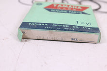 Load image into Gallery viewer, 1978-1979 YAMAHA XS750 NOS OEM STD PISTON RINGS 2F3-11610-03