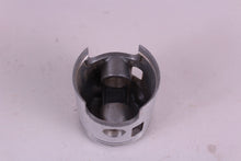 Load image into Gallery viewer, 1969 Yamaha SL396 NOS OEM STD Piston - SL 396