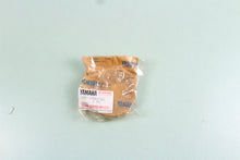 Load image into Gallery viewer, 1988-1998 Yamaha Big Bear 350 Middle Drive Gear 2VA-17582-00-00 Kodiak Moto 4