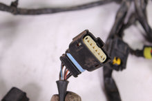 Load image into Gallery viewer, 2012 HARLEY DAVIDSON FLHTCU ULTRA CLASSIC ELECTRA GLIDE WIRE HARNESS / WIRING