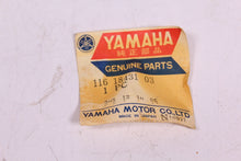 Load image into Gallery viewer, YAMAHA NOS OEM SHIFTER BRACKET 116-18431-03   U5