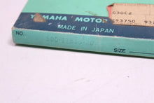 Load image into Gallery viewer, 1975-1976 Yamaha DT400 NOS OEM 2nd Over Piston Rings  500-11610-20